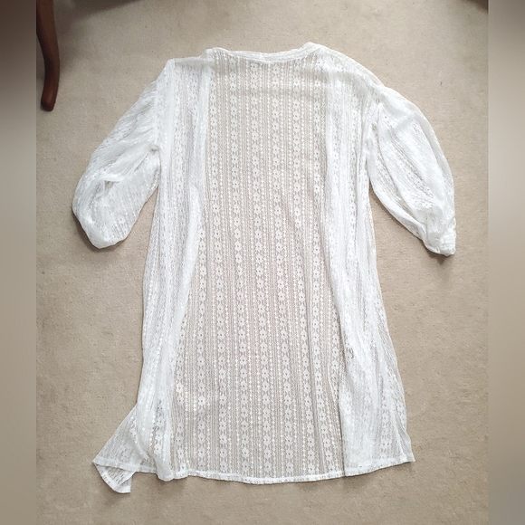 Chicwish lace longline open front white kimono cover up white bubble sleeves S-M - Picture 10 of 10